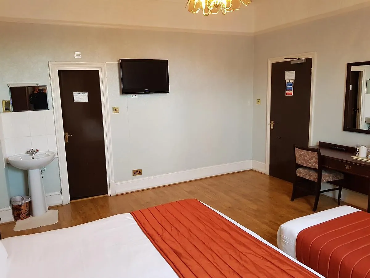 לונדון Forest View Hotel בריטניה